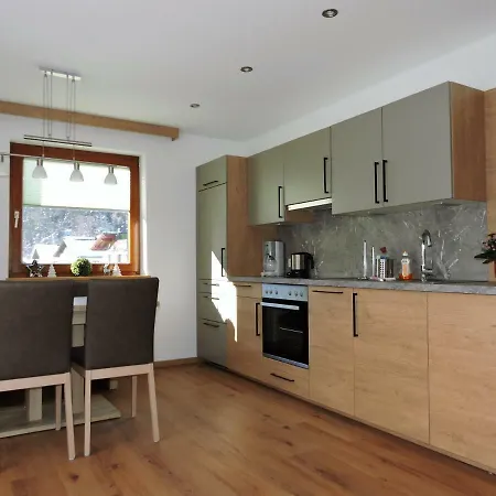 Antonius * פונדס